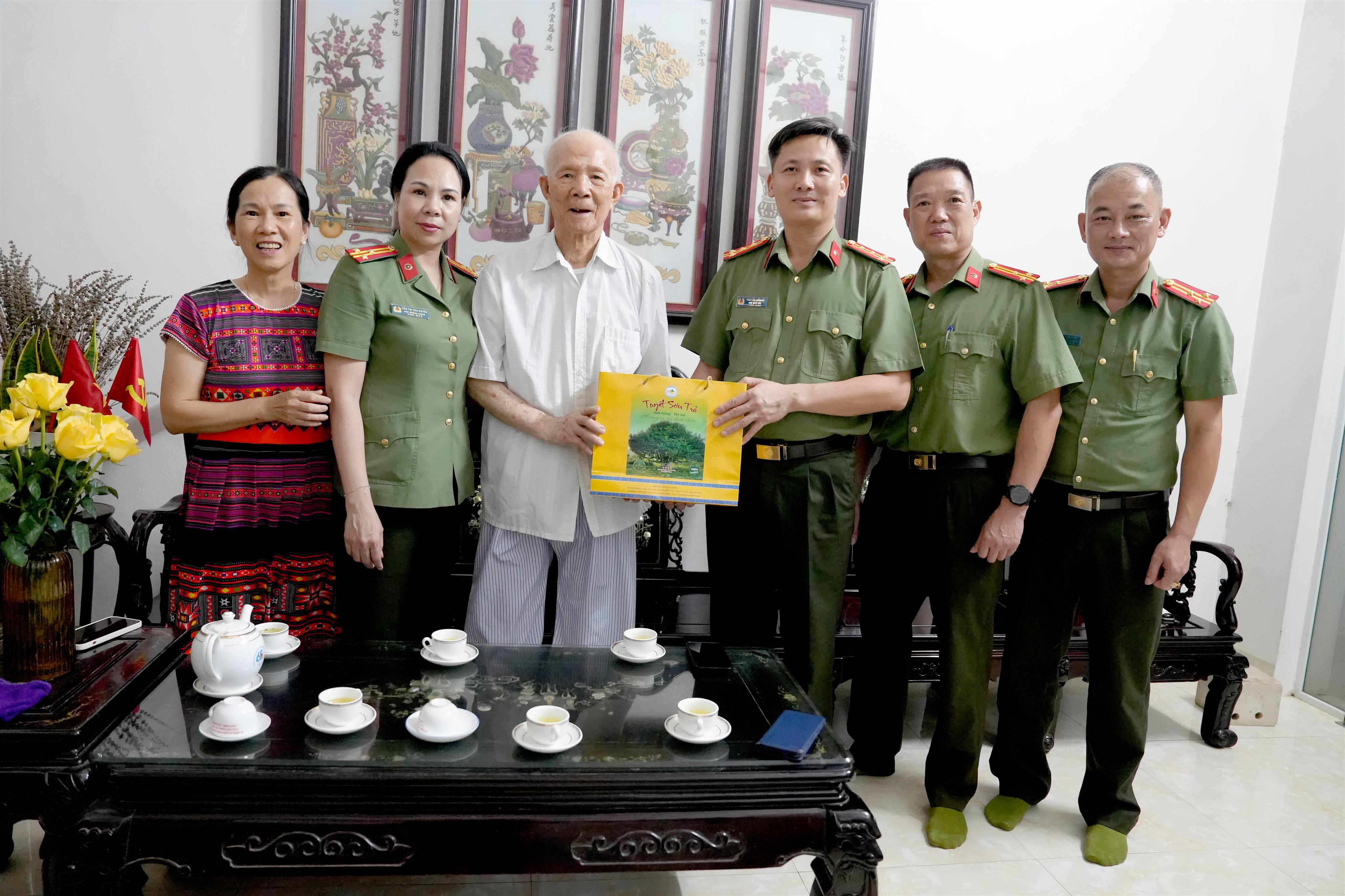 anh tin bai